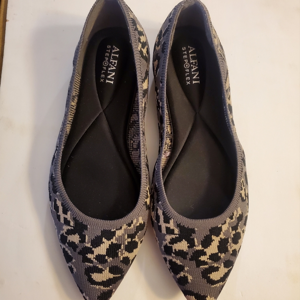 ALFANI FLAT SHOE